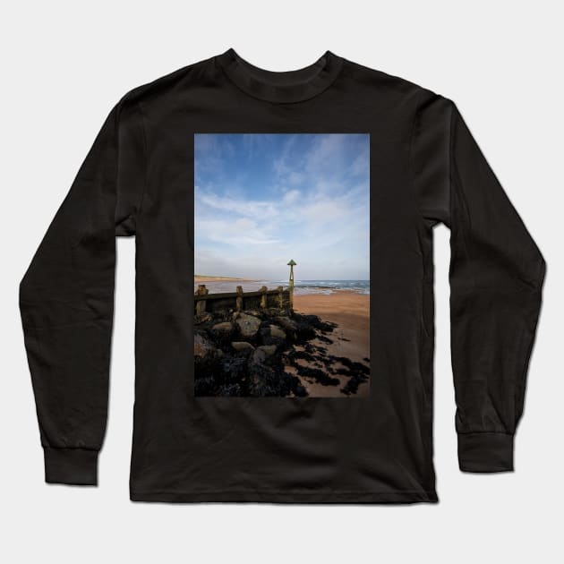 Seaton Sluice Sea defences Long Sleeve T-Shirt by Violaman